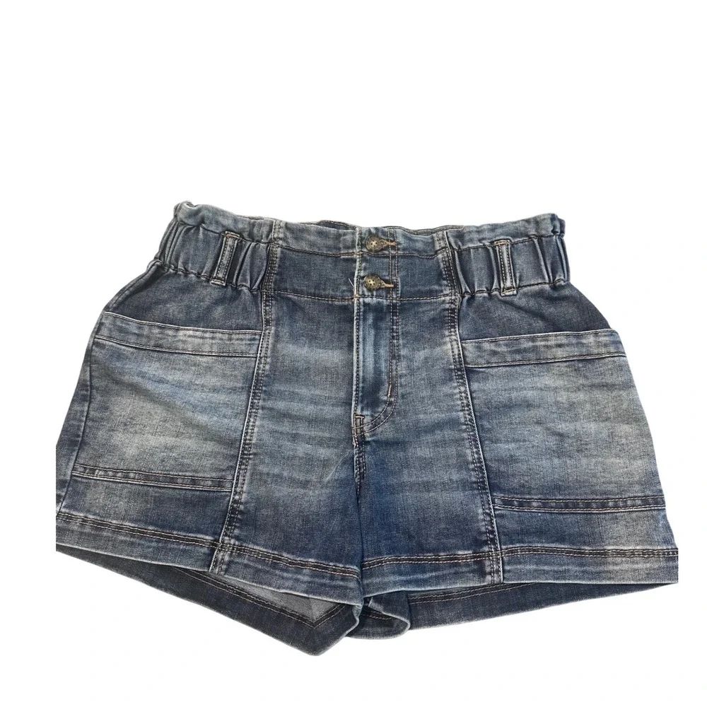 High‎ Waisted Paperbag Denim Shorts Medium Wash Blue Size Medium Stretch Pocket